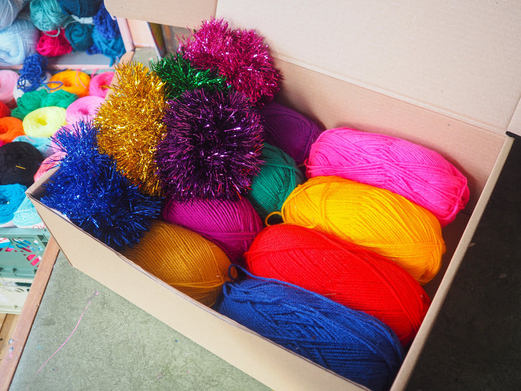 Kit de corona de pompones de oropel XL: opciones de colores