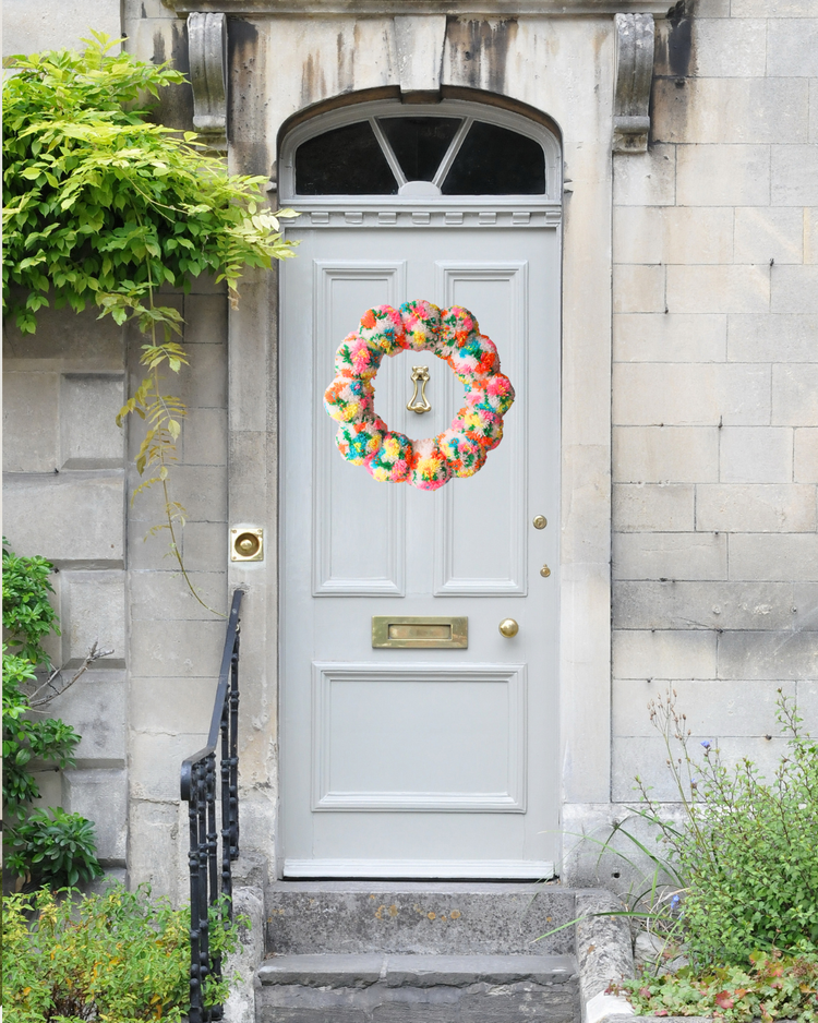 Floral Pom Pom Wreath DIY Kit – Pom Pom Craft Kit