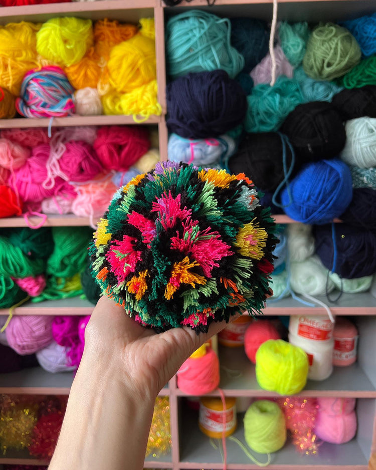 Shaggy Floral Pom Pom - Black