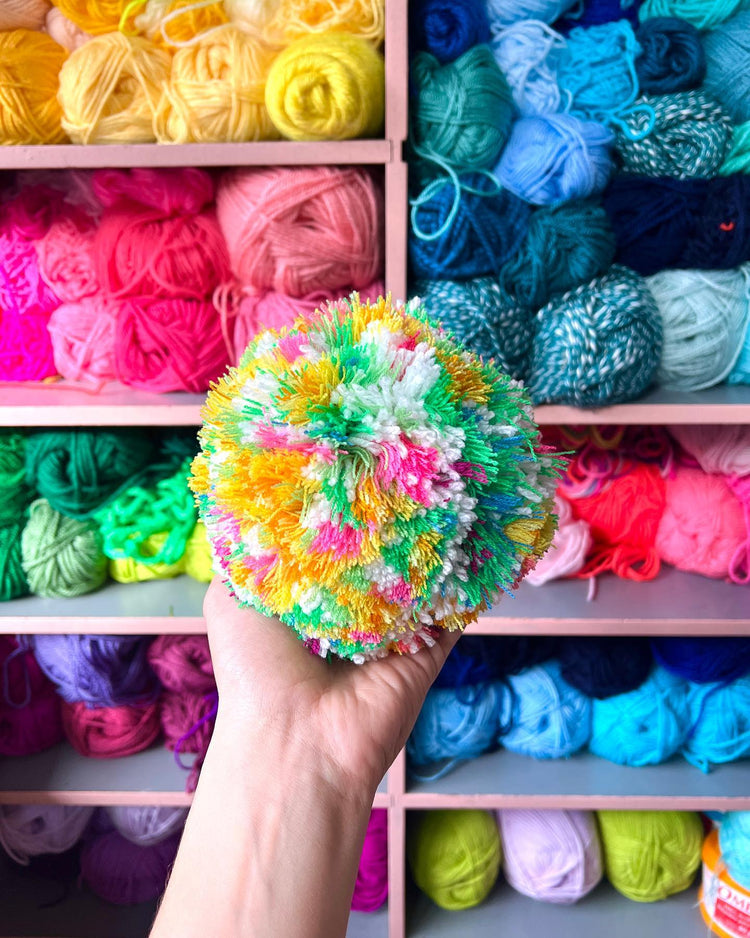 Shaggy Floral Pom Pom - White