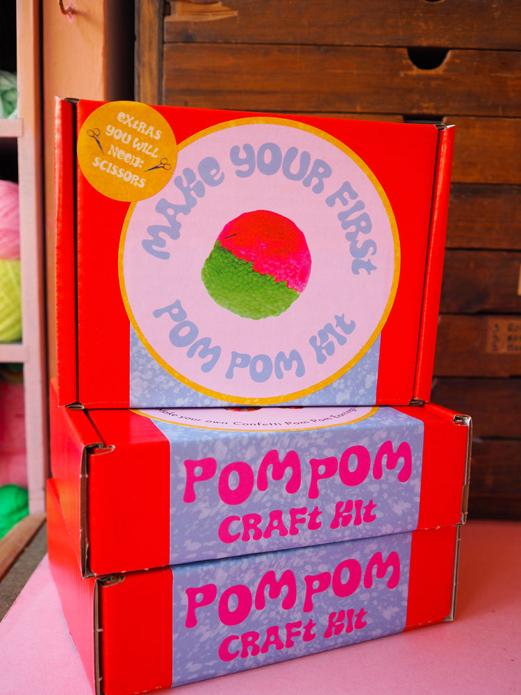 Make Your First Pom Pom Kit! Customise your own colours
