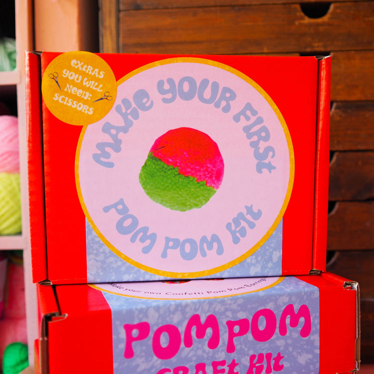 Make Your First Pom Pom Kit! Customise your own colours