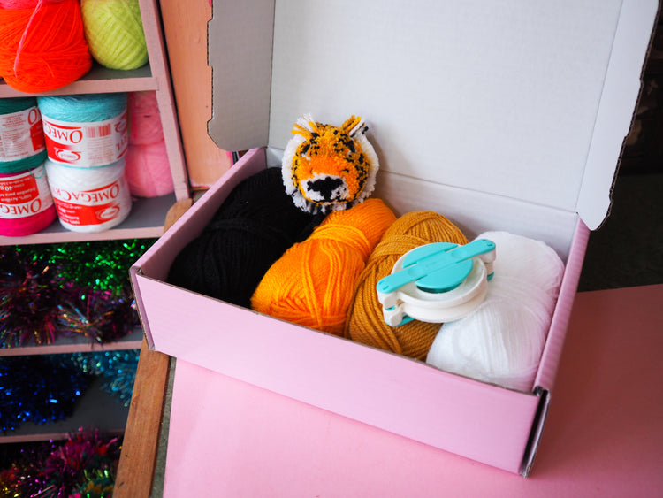 Tiger Pom Pom DIY Kit