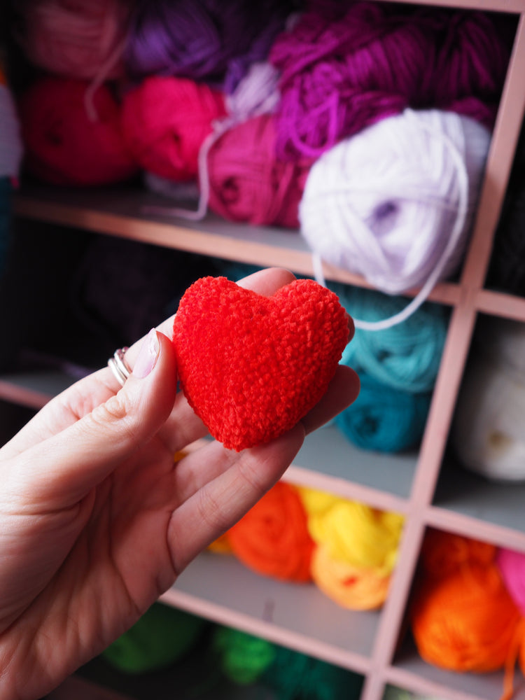 Heart Pom Pom Garland Kit - Makes at least 12 hearts