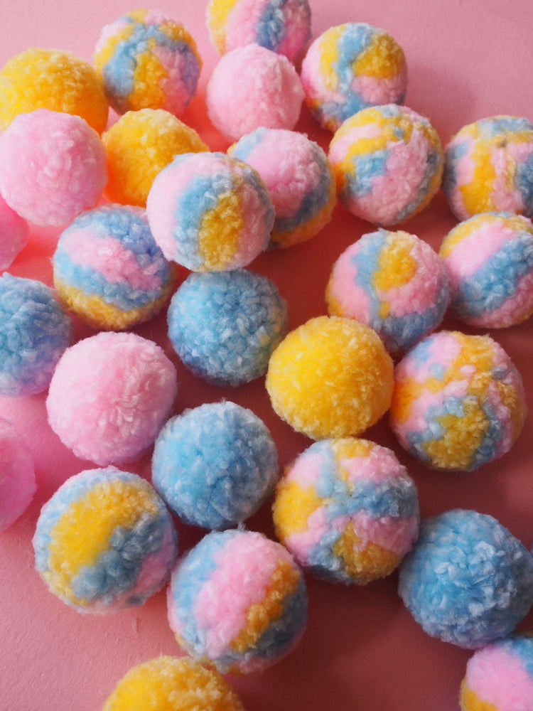 Chunky Pom Pom Garland DIY Kit – Beginner Friendly Pastel Craft Kit