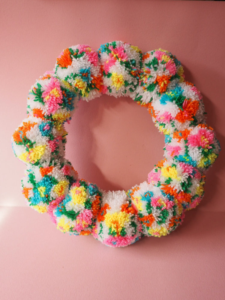 Floral Pom Pom Wreath DIY Kit – Pom Pom Craft Kit