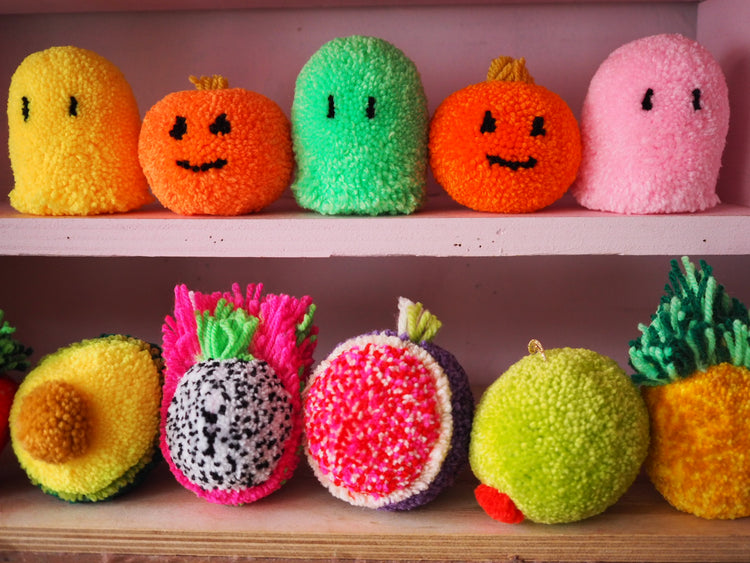 Pumpkin Pom Pom Desk Buddy