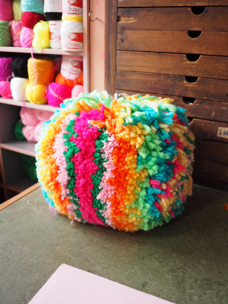 CHUNKY Giant Pom Pom Kit