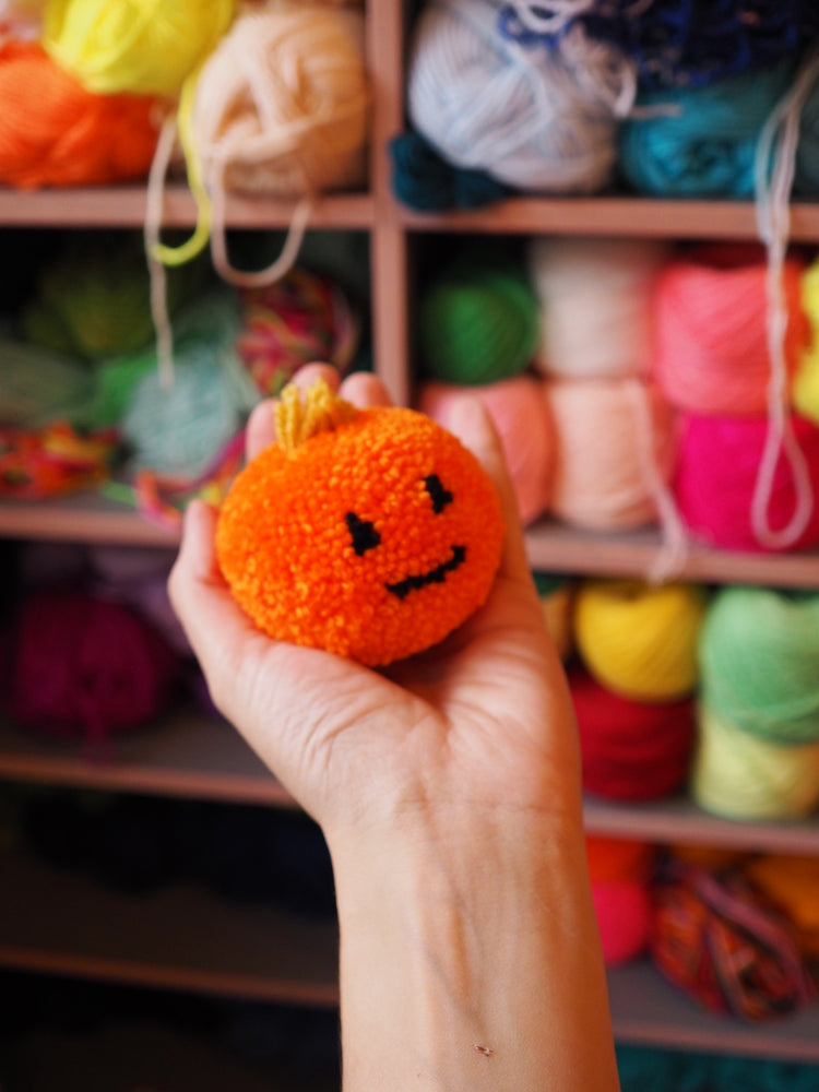 Pumpkin Pom Pom Desk Buddy