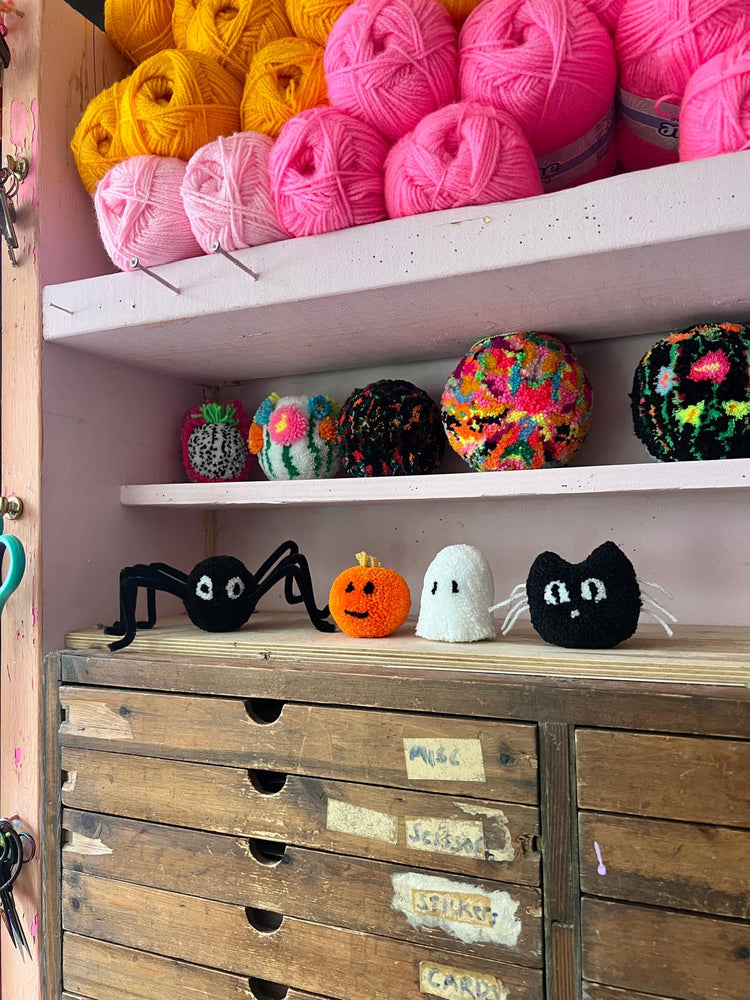 Cute Spooks Bumper Halloween Pom Pom Kit (Pre-Order - 25% off)