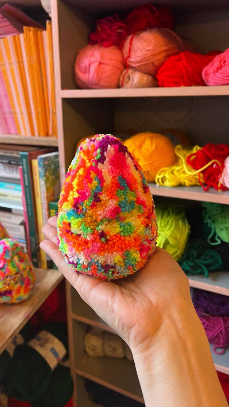 Pom Pom Rainbow Egg