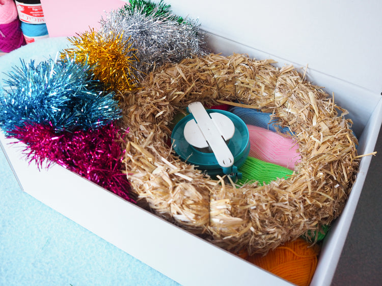 XL Tinsel Wreath Kit - Colour choices