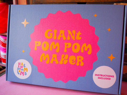 Giant Pom Pom Maker & Instructions - 28-30cm