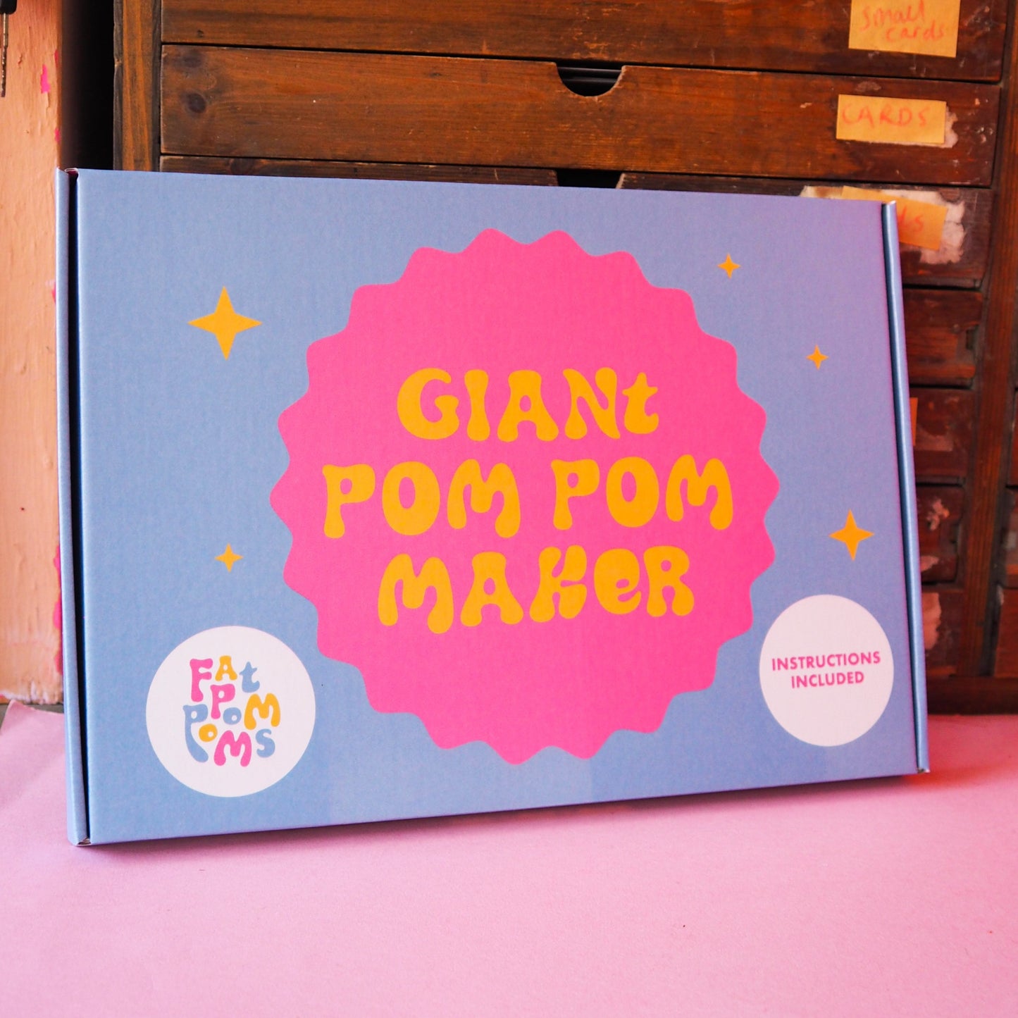 Giant Pom Pom Maker & Instructions - 28-30cm