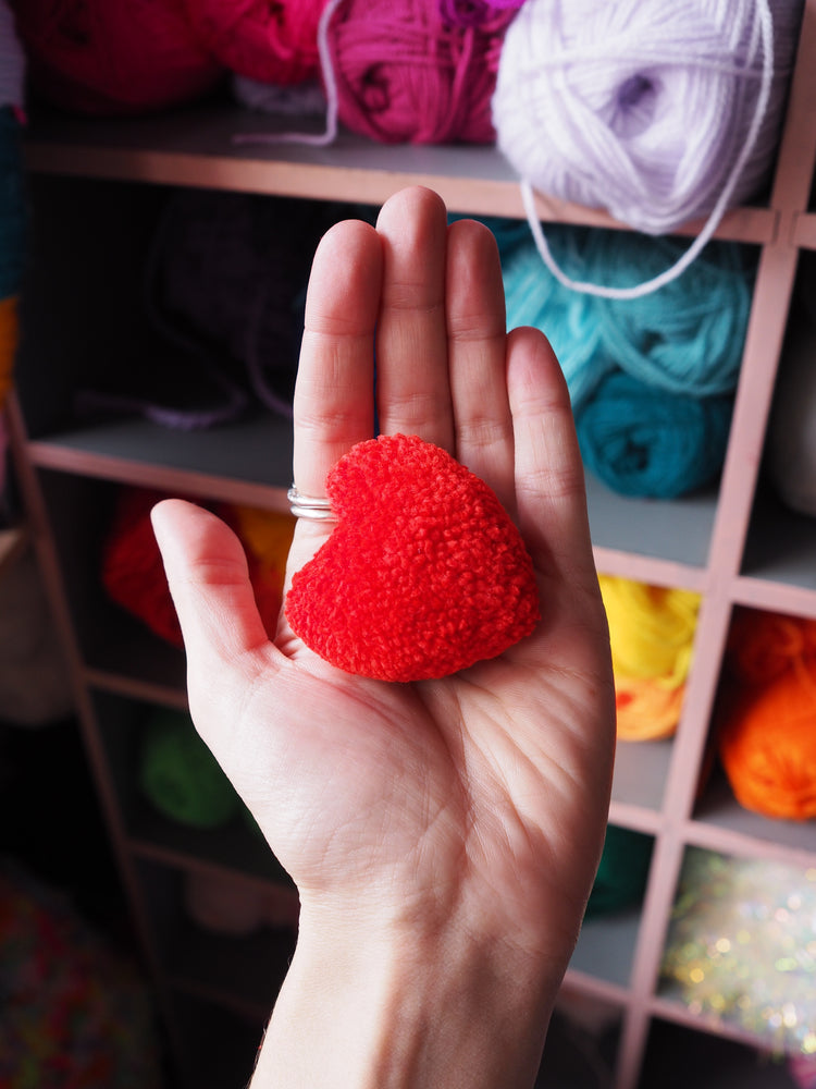 Heart Pom Pom Garland Kit - Makes at least 12 hearts