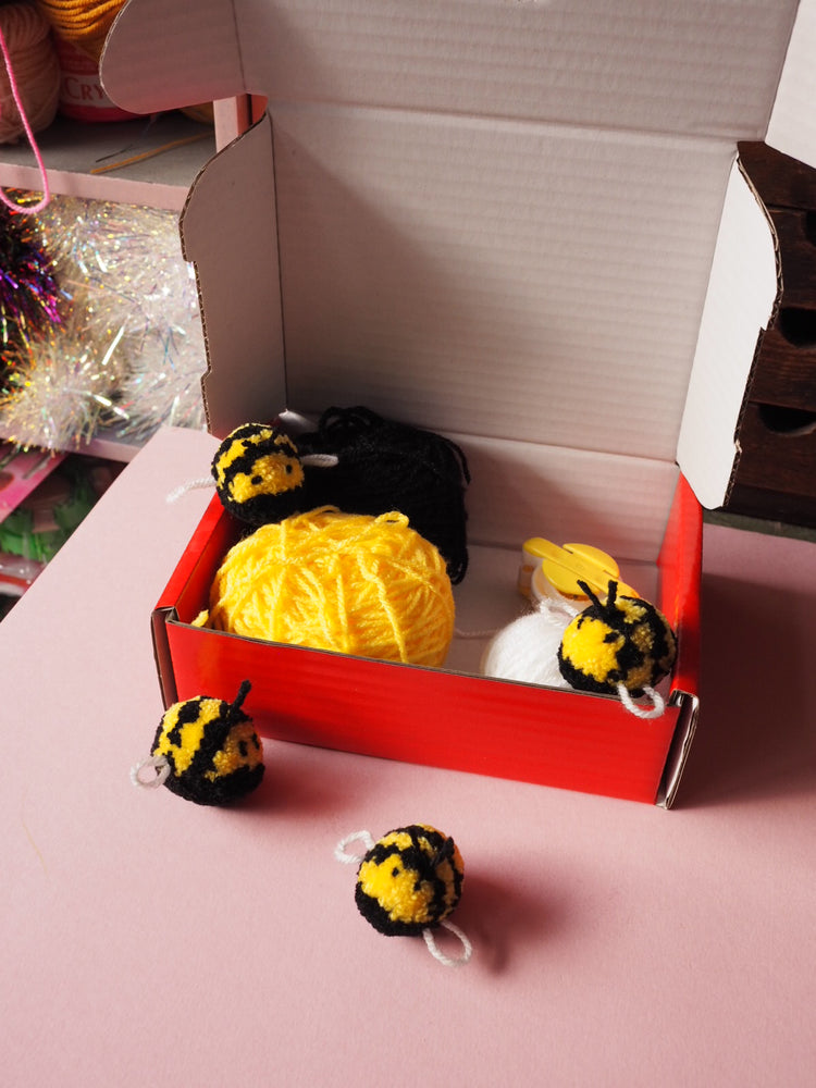 Bumblebee Pom Pom DIY Kit - Pom Pom Craft Kit