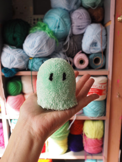 Ghost pom pom desk buddy