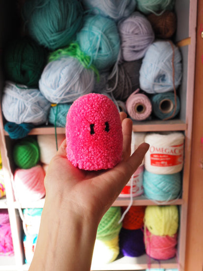 Ghost pom pom desk buddy