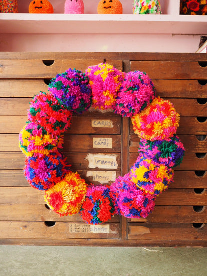 Large pom pom wreath kit - Jewel