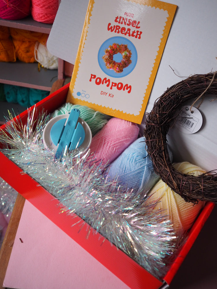 Mini Tinsel Pom Pom Wreath DIY Kit - Pastel