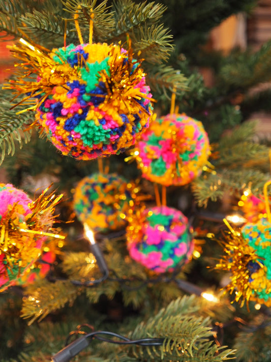 Tinsel Pom Pom Bauble DIY Kit - Jewel