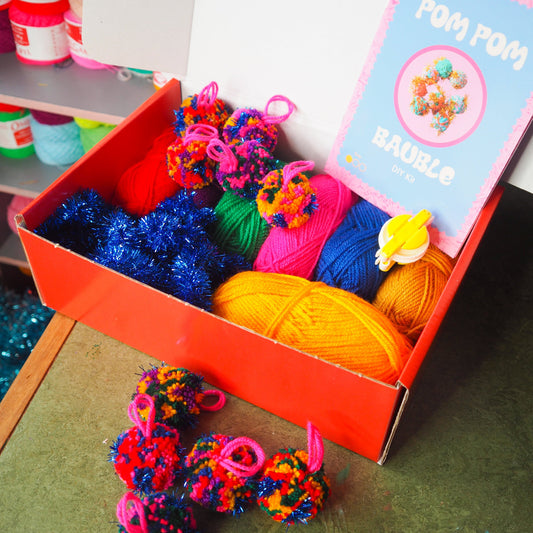 JEWEL Pom Pom Bauble Kit