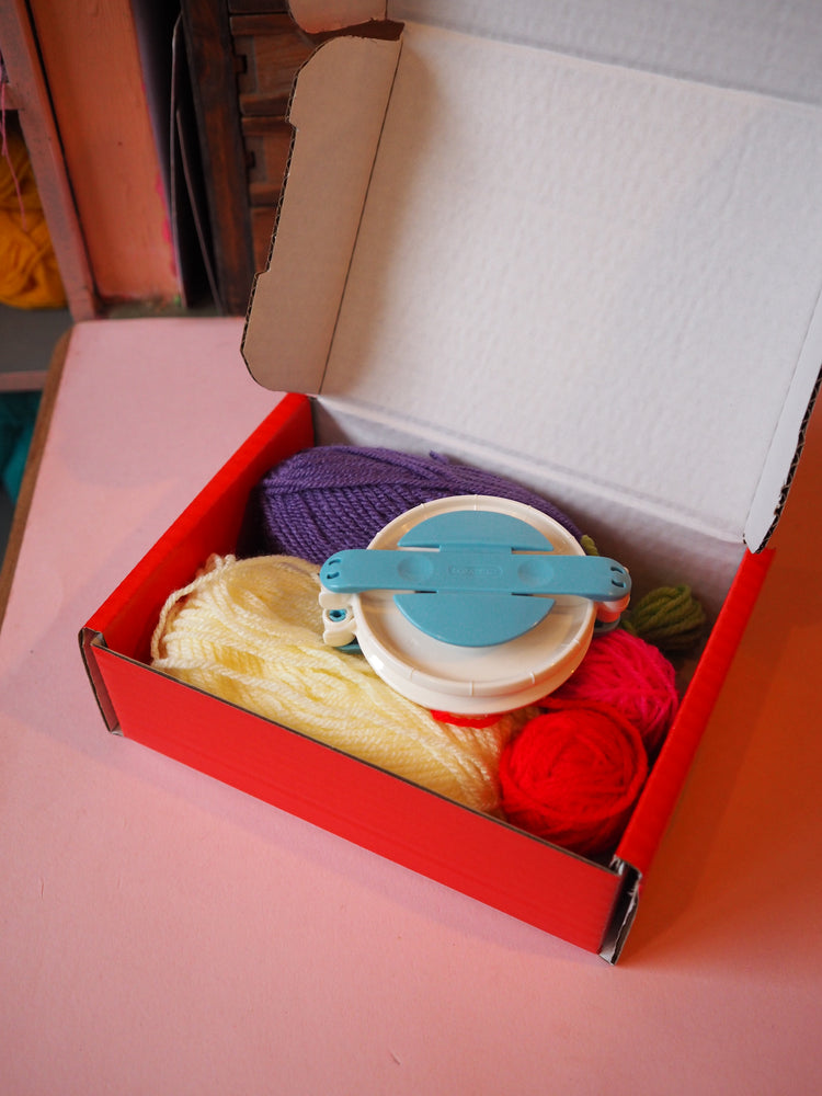 Fig Pom Pom DIY Kit