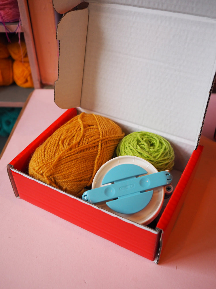 Kiwi Pom Pom DIY Kit