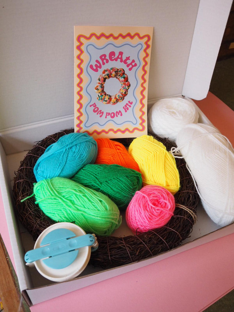 Floral Pom Pom Wreath DIY Kit – Pom Pom Craft Kit