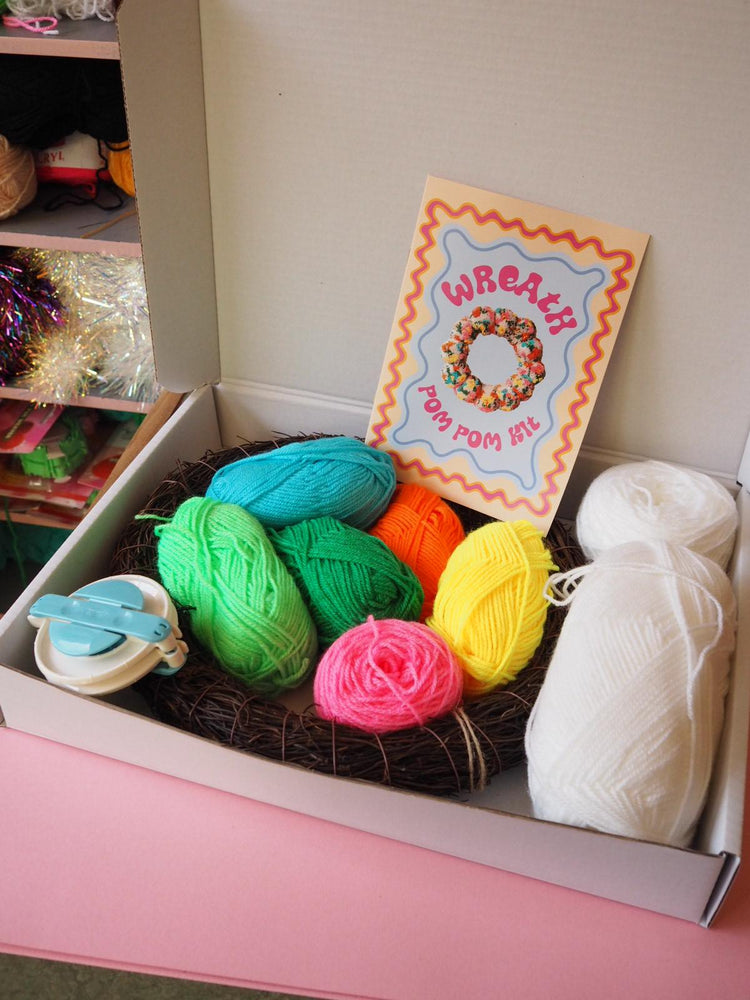 Floral Pom Pom Wreath DIY Kit – Pom Pom Craft Kit
